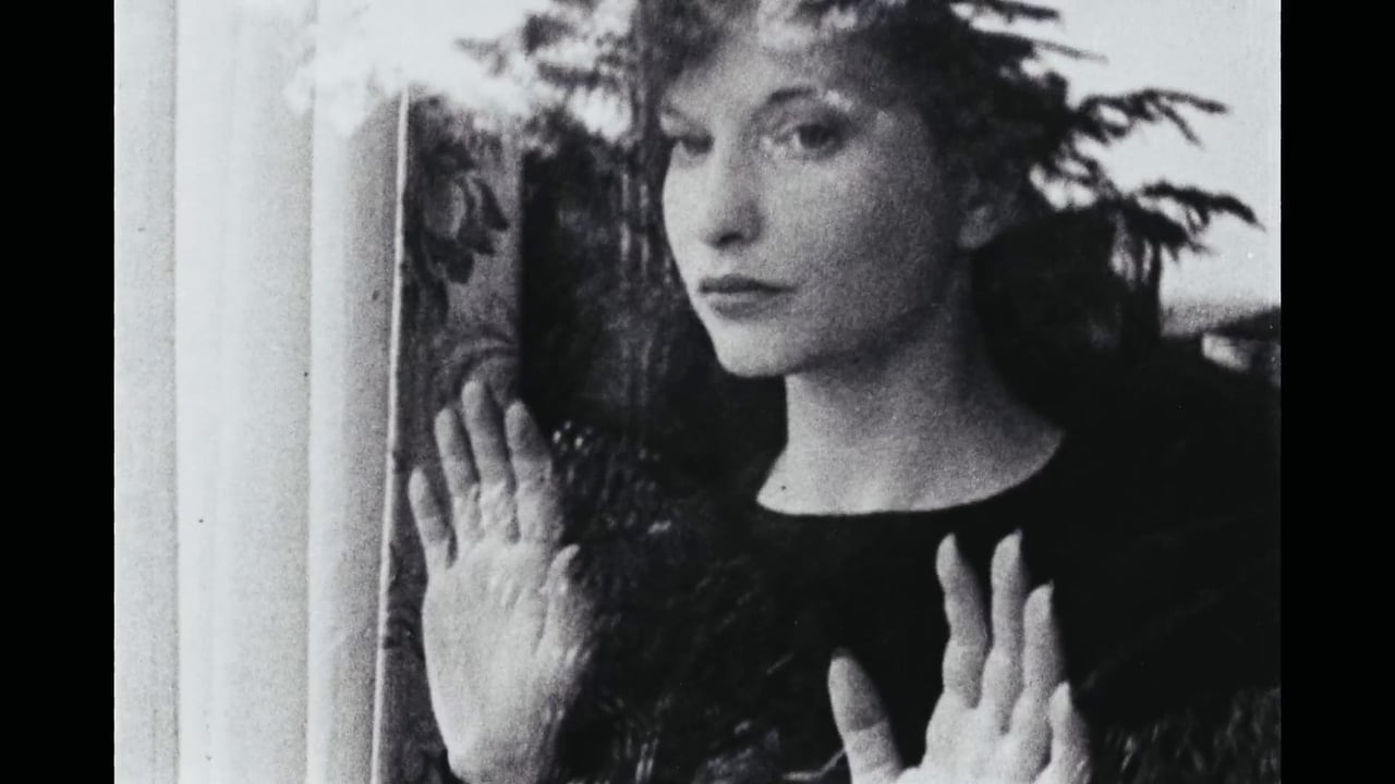 Maya Deren’s “Meshes of the Afternoon” Review