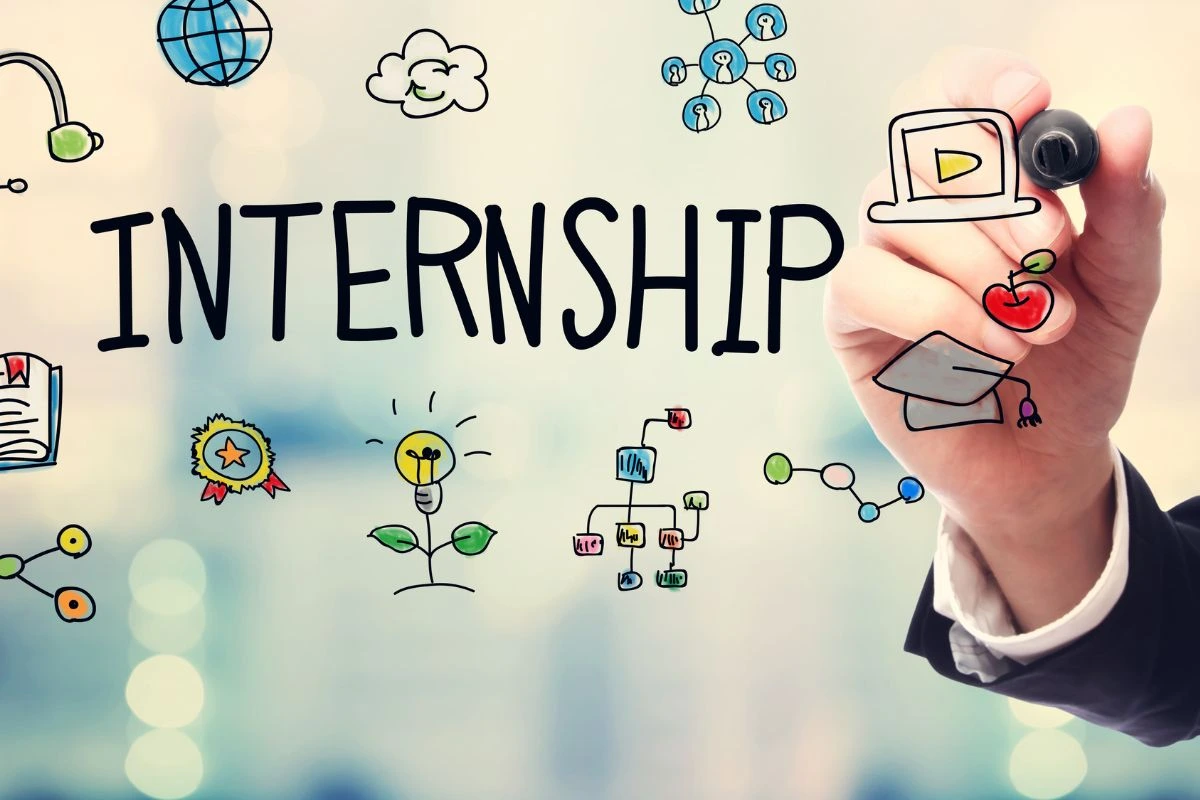 The Importance of Practical Experience: How Internships Can Boost Your Career